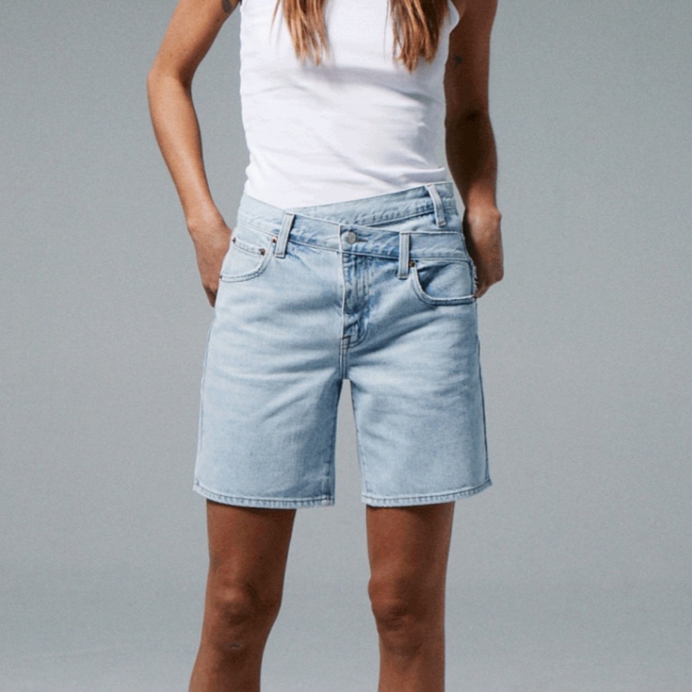 Pistola Light Blue Women's Bermuda Shorts